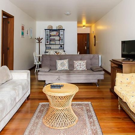 Apartamento Amplo E Aconchegante Na Av Das Hortencias No Centro De グラマド エクステリア 写真
