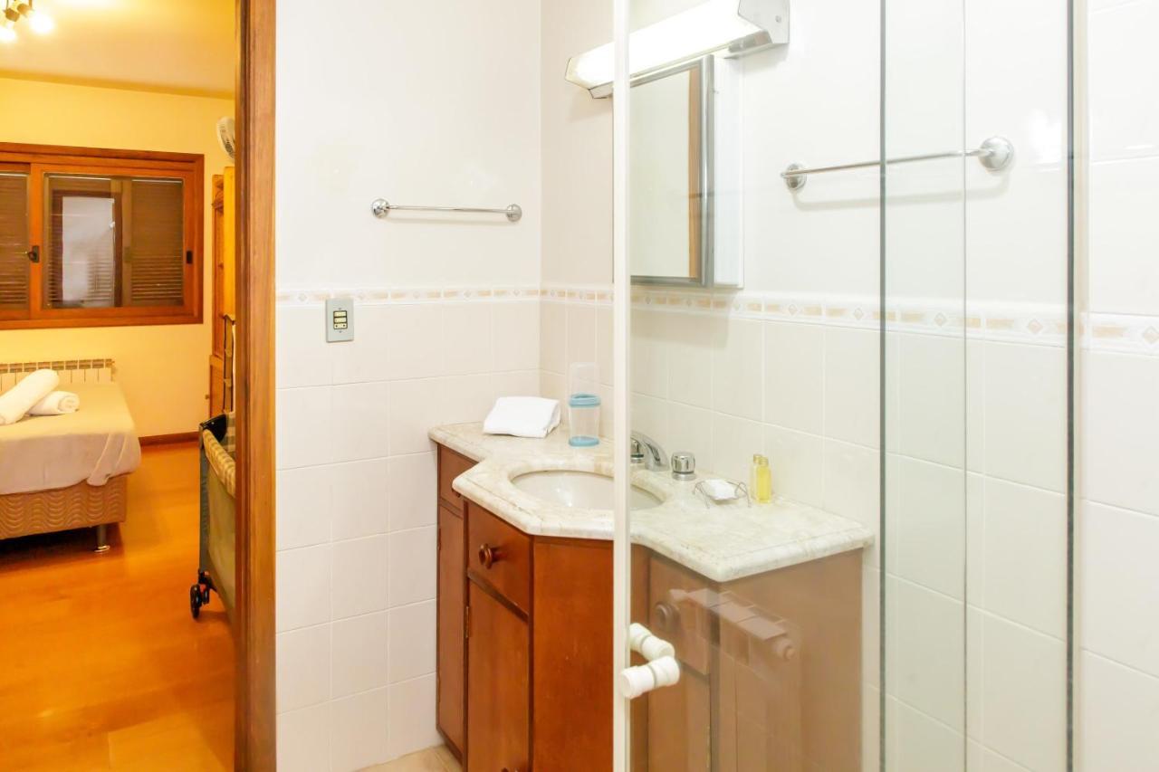Apartamento Amplo E Aconchegante Na Av Das Hortencias No Centro De グラマド エクステリア 写真