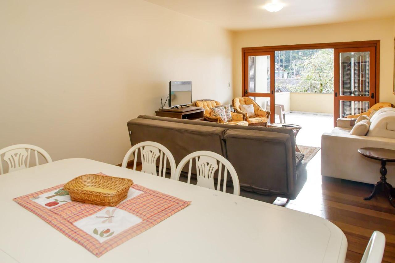 Apartamento Amplo E Aconchegante Na Av Das Hortencias No Centro De グラマド エクステリア 写真